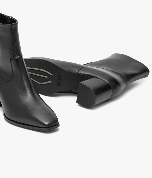 Boots Judith