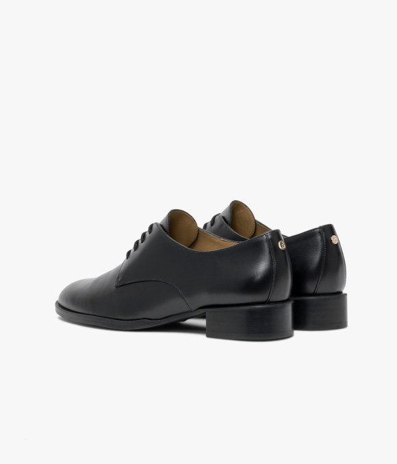 Derby Carole Noir