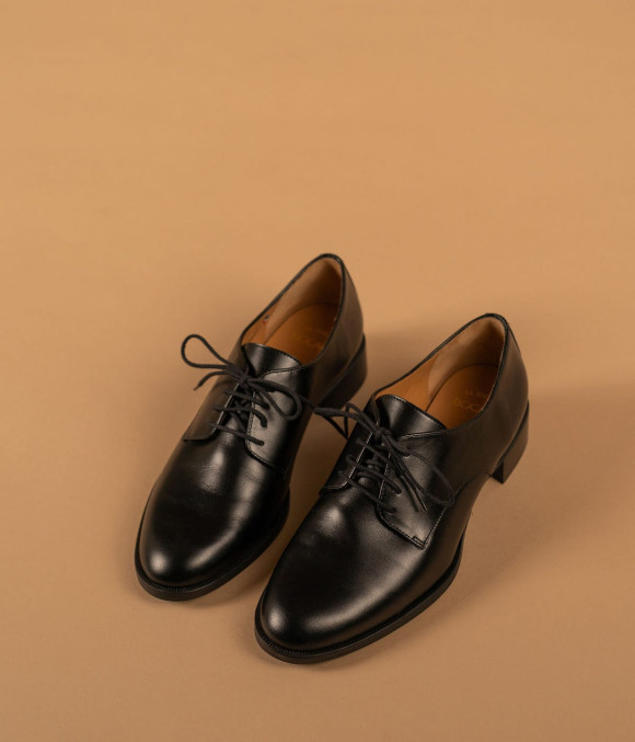 Derby Carole Noir